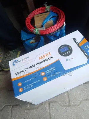 Solar Charge Controller – Compact and Lightweight Design