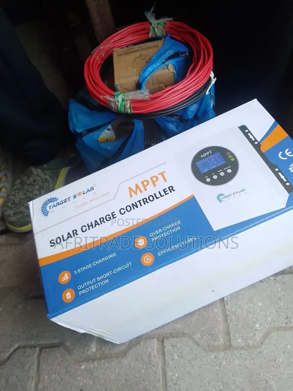 Solar Charge Controller – Compact and Lightweight Design