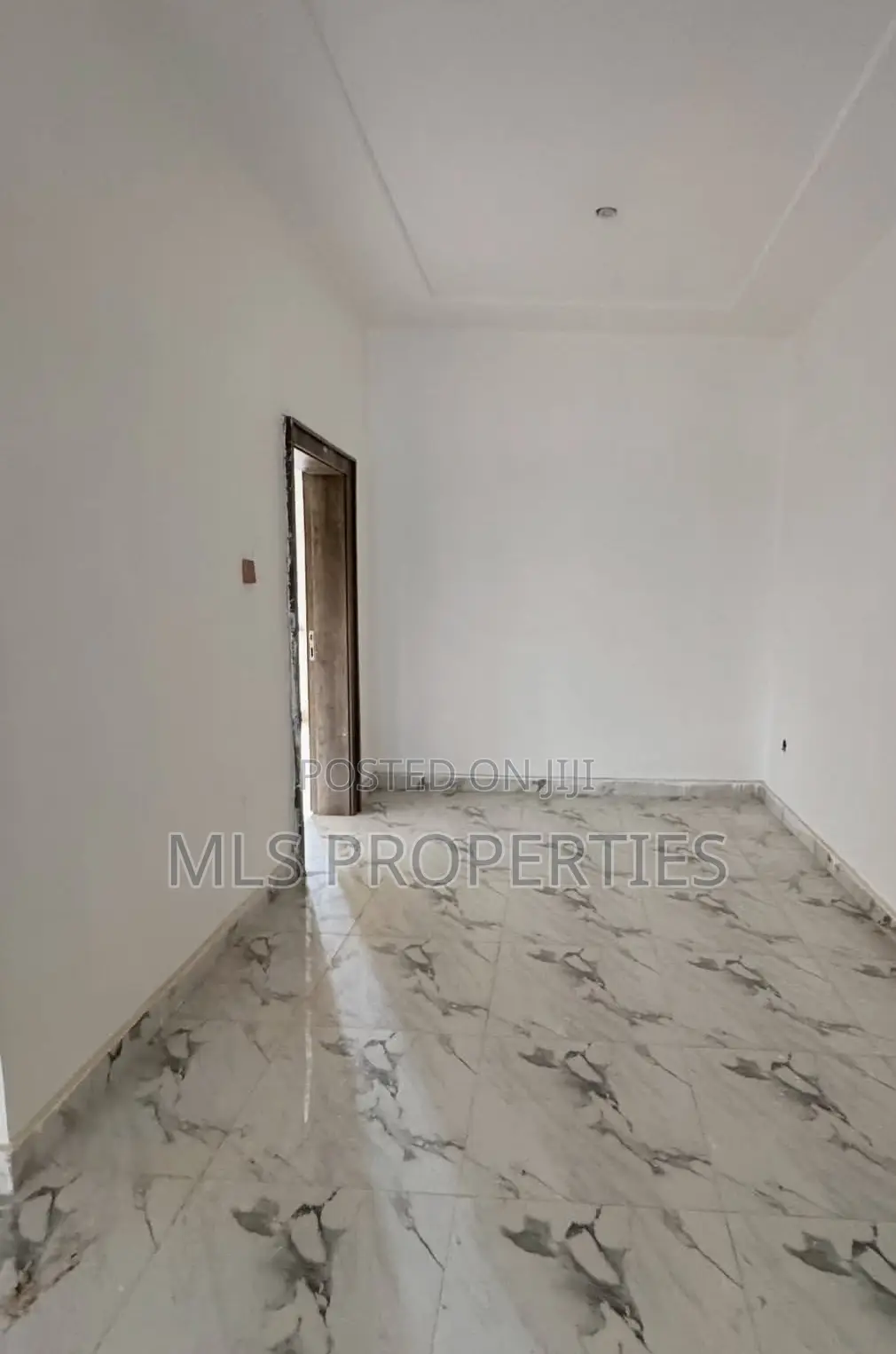 3bdrm Block of Flats in Katampe for rent
