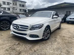 Mercedes-Benz C300 2015 White