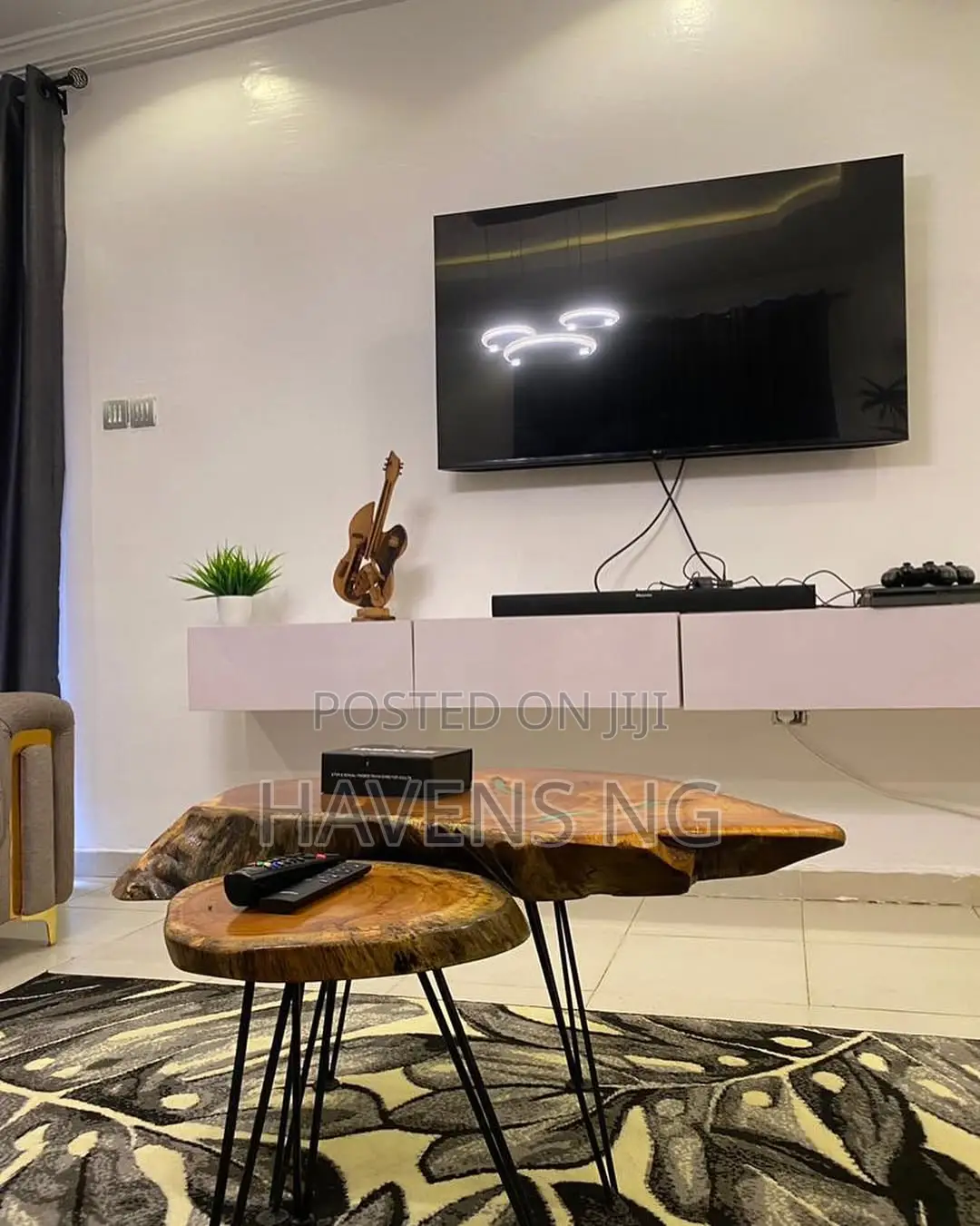Luxury 2-Bedroom Self-Compound Apartment for Shortlet