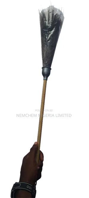 Short Feather Duster
