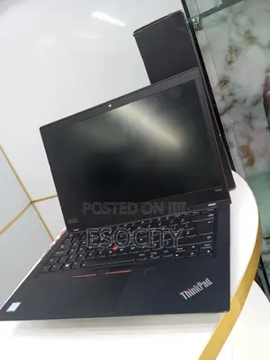 Laptop Lenovo Thinkpad T490s 8GB Intel Core I5 SSD 256GB