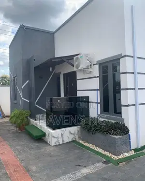 Spacious 3-Bedroom Shortlet Apartment