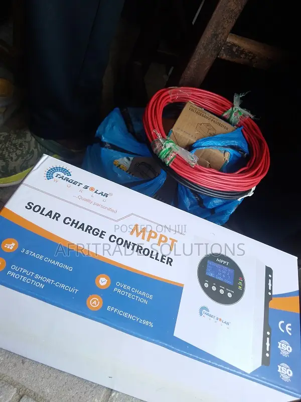 Solar Charge Controller – Compact and Lightweight Design