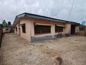 4bdrm Bungalow in Owode Housing Estate, Apata for sale