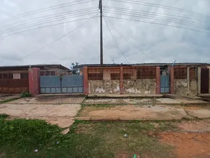 4bdrm Bungalow in Owode Housing Estate, Apata for sale