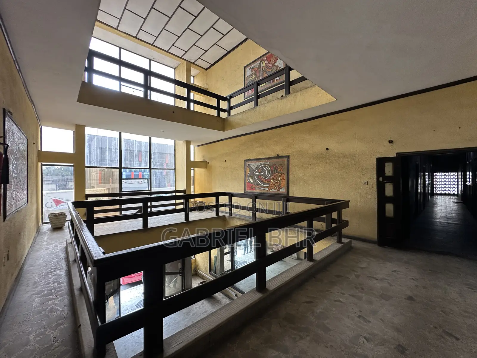 Well Located Open Plan Office Space Measuring 300sqm Land