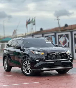 Photo - Toyota Highlander 2023 Black