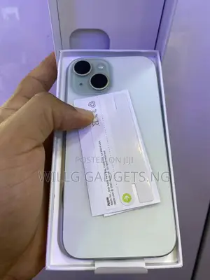 Apple iPhone 15 128 GB Green