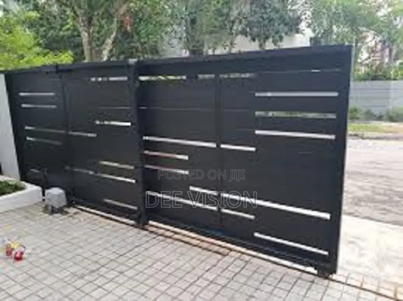 Automated Sliding Gate Machine With Two Remotes