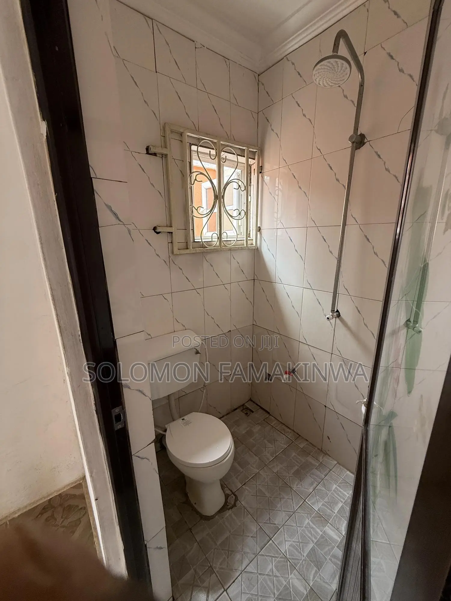 1bdrm Room & Parlour in Oluranti Idowu for rent