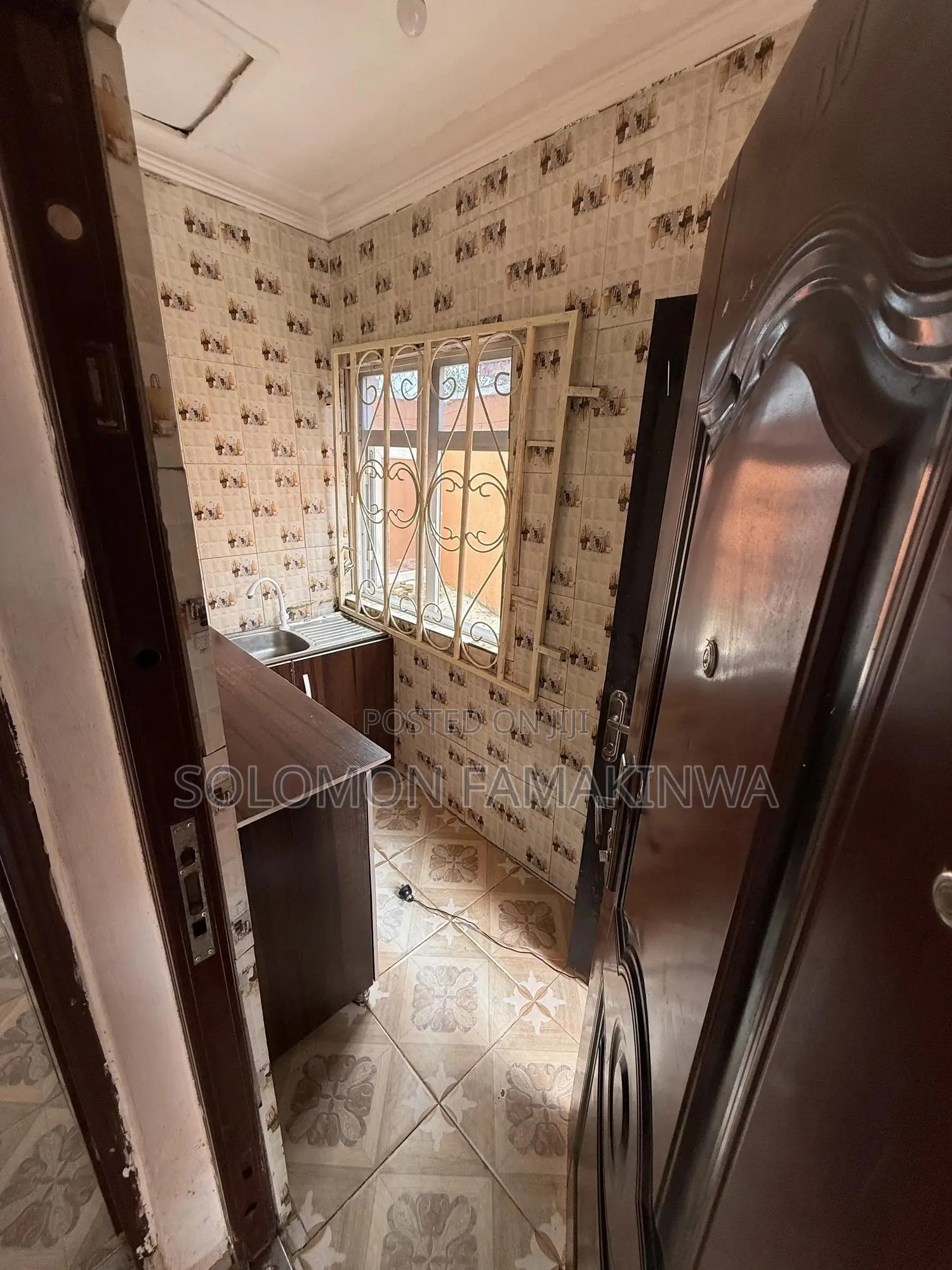 1bdrm Room & Parlour in Oluranti Idowu for rent