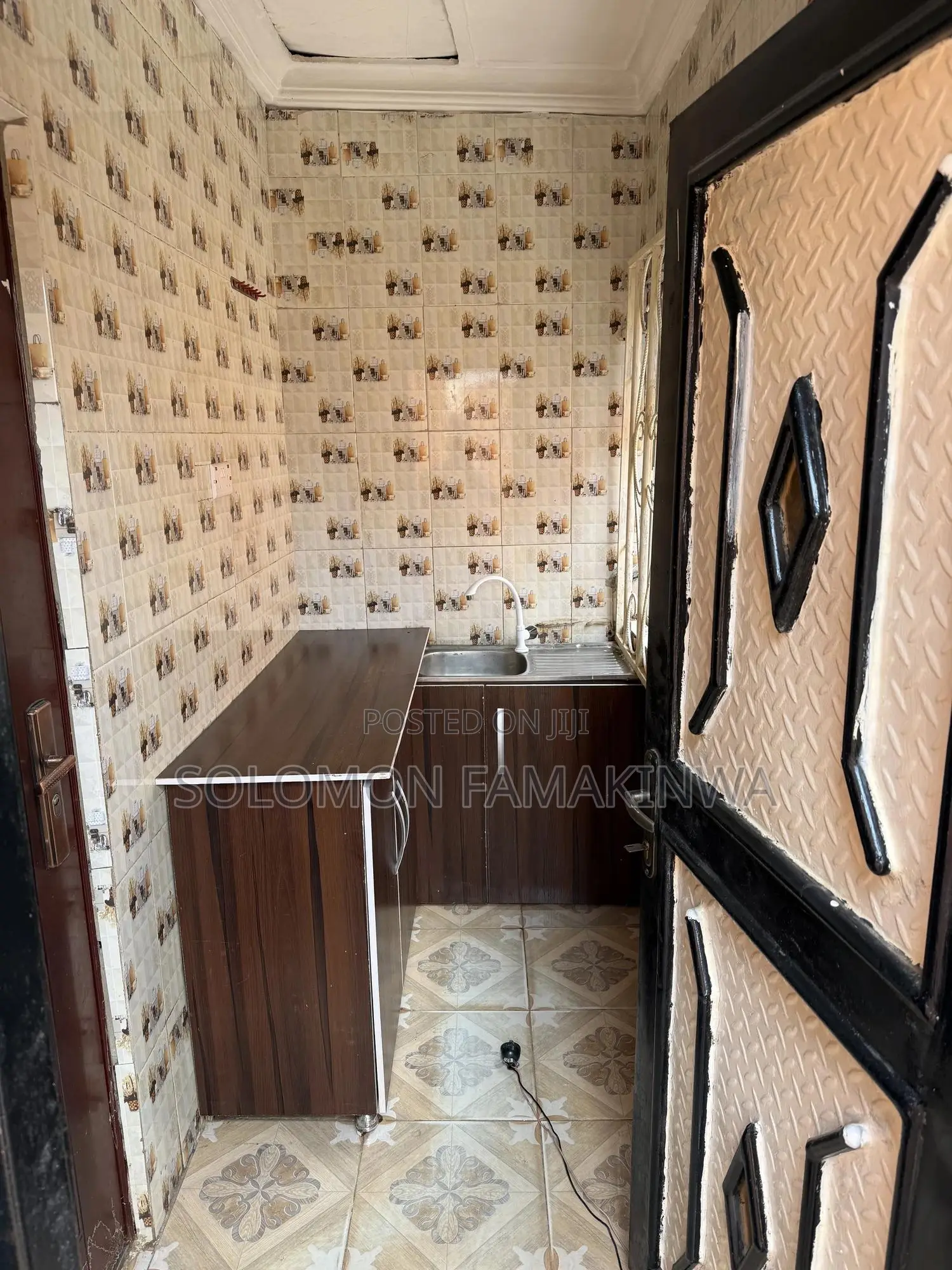 1bdrm Room & Parlour in Oluranti Idowu for rent