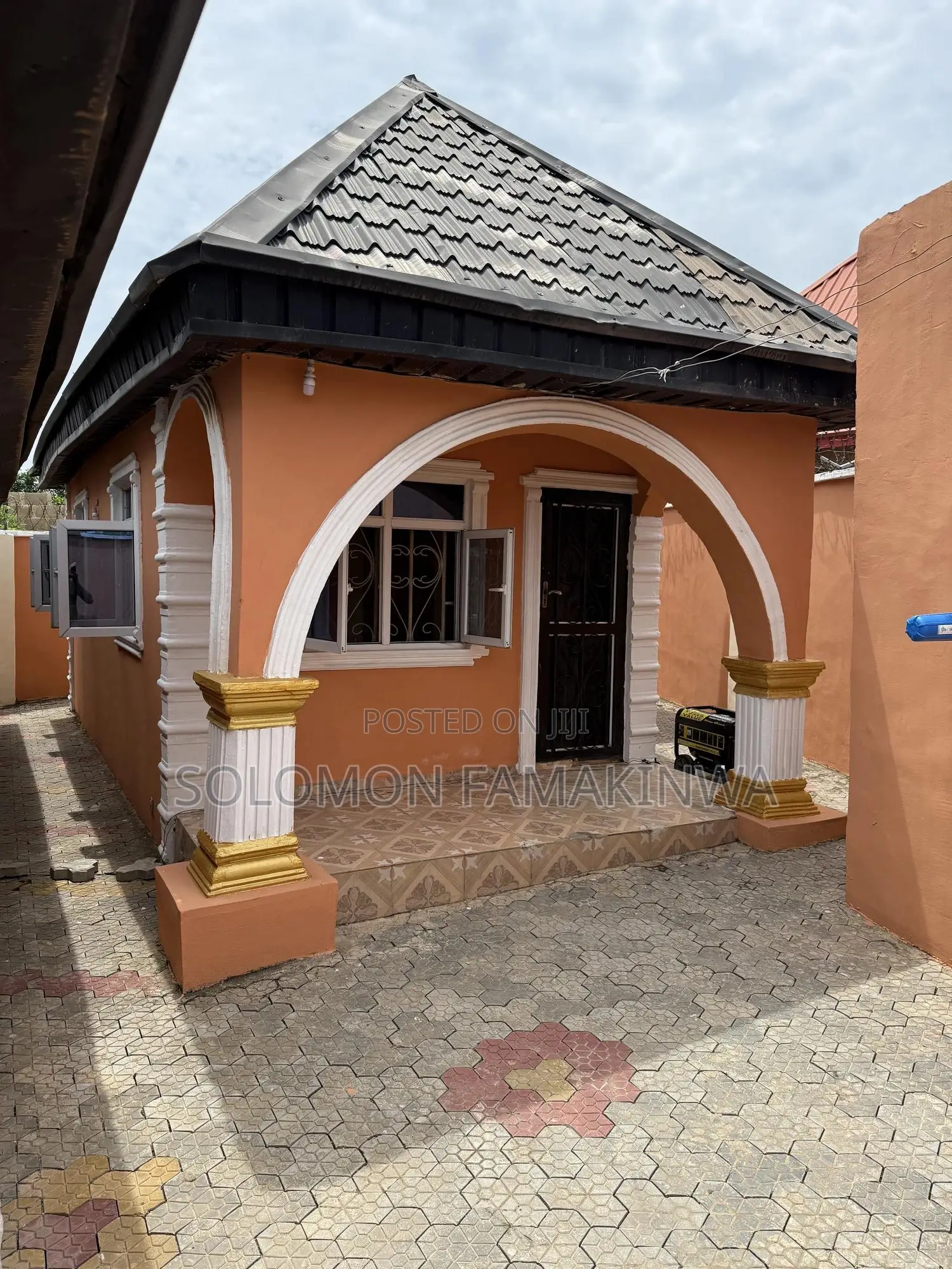 1bdrm Room & Parlour in Oluranti Idowu for rent