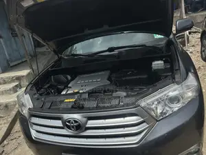 Toyota Highlander 2012 Gray