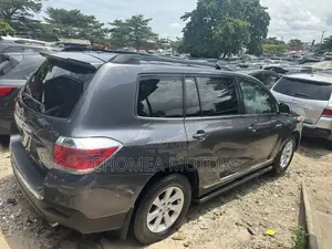 Toyota Highlander 2012 Gray