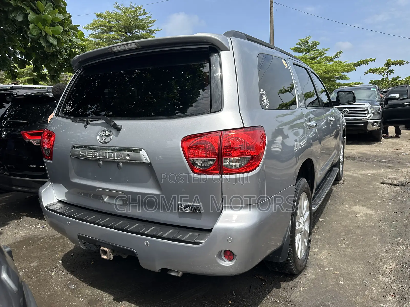 Toyota Sequoia 2014 Silver