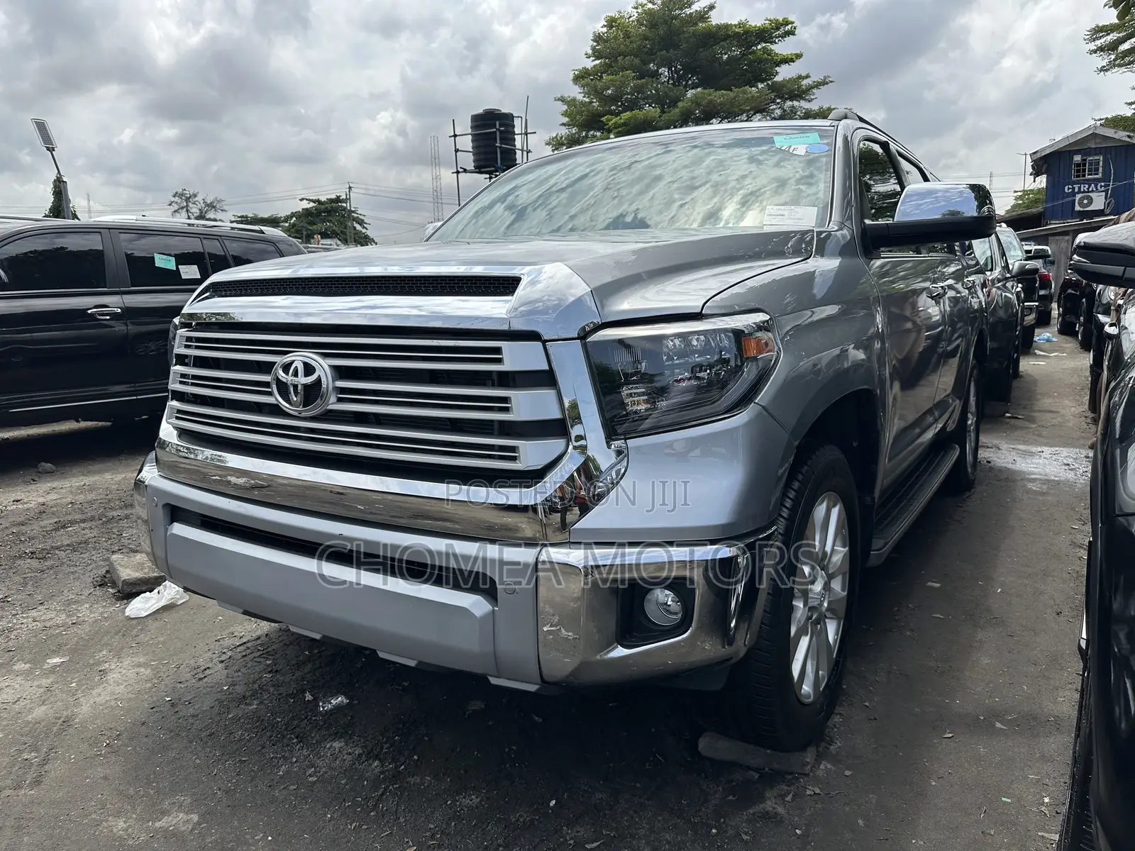 Toyota Sequoia 2014 Silver