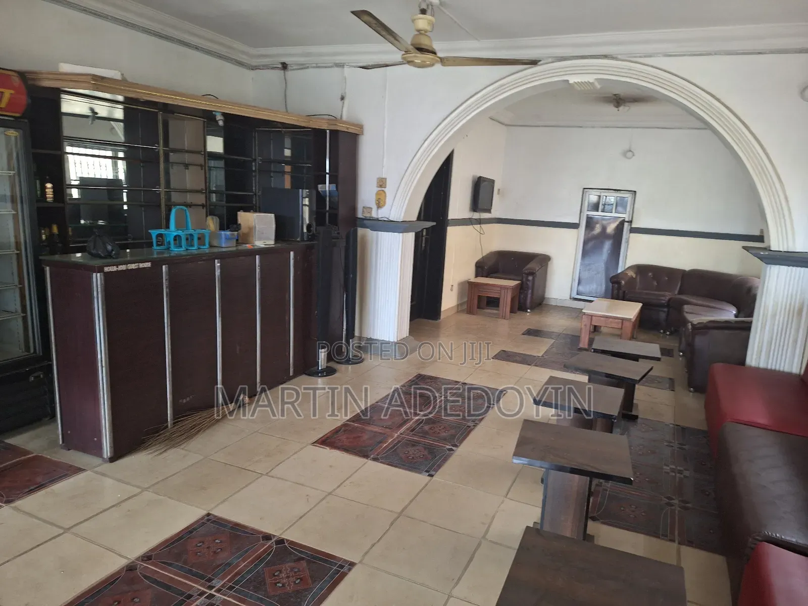Executive 20-Rooms Hotel