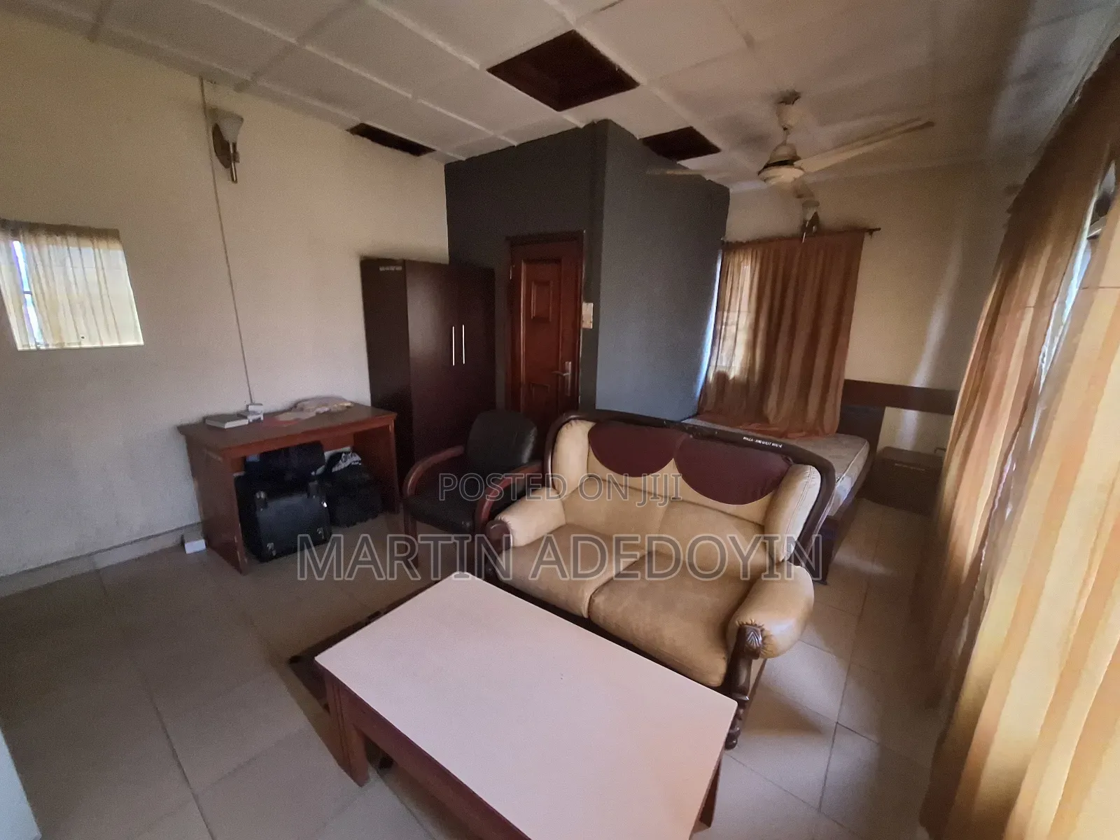 Executive 20-Rooms Hotel