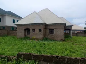 3bdrm Bungalow in Vaatia College, Makurdi for sale