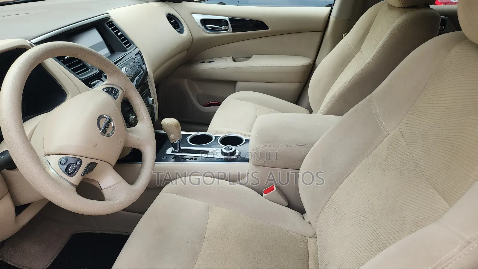Nissan Pathfinder 2015 Red