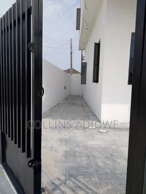 3bdrm Duplex in After Abraham for sale