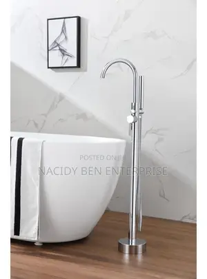 Standing Bath Mixer (Round)