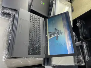 Laptop HP 255 G8 8GB AMD Ryzen 3 SSD 256GB