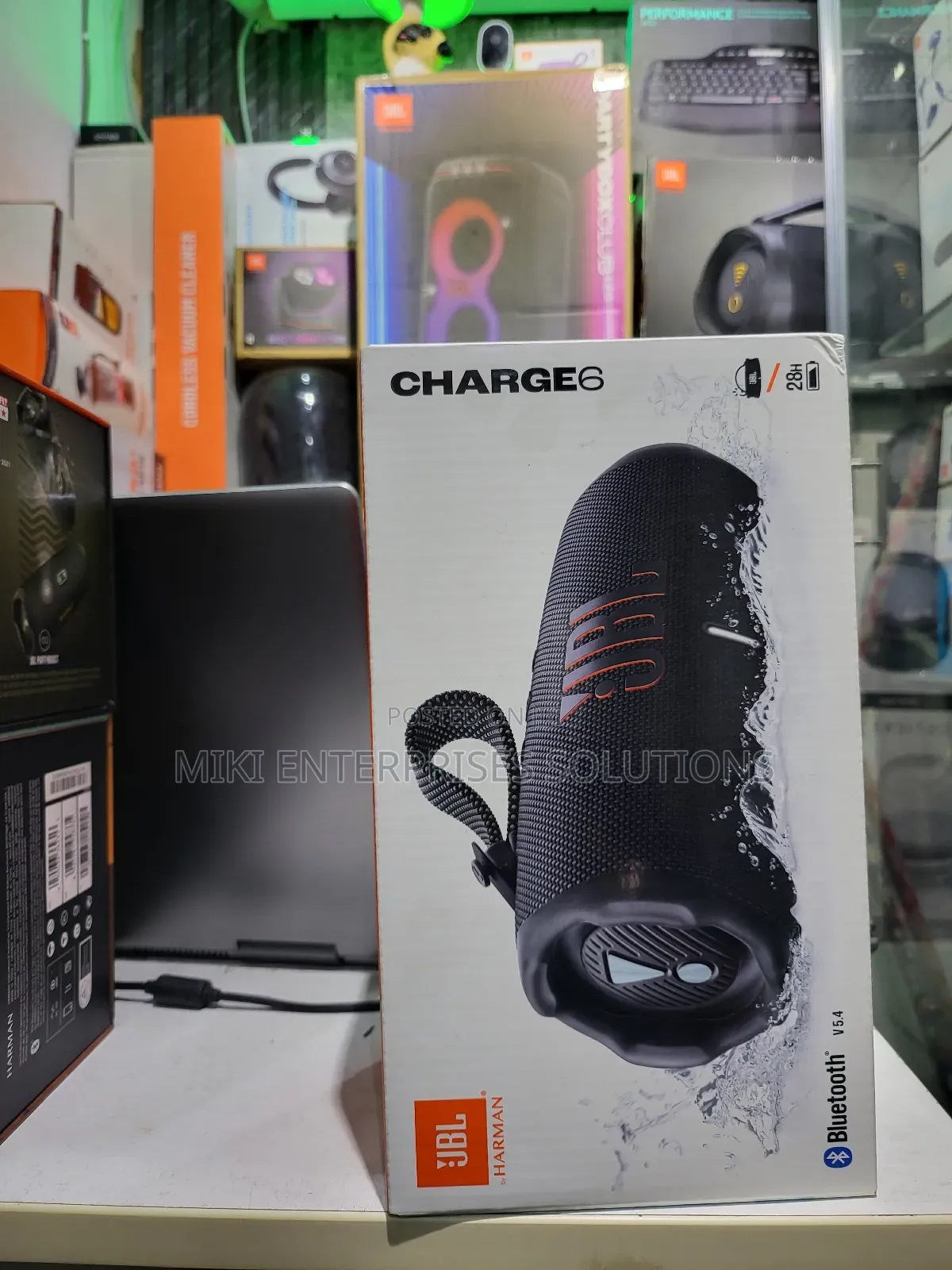 JBL Charge 6