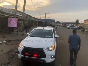 Photo - Toyota Hilux Upgrade