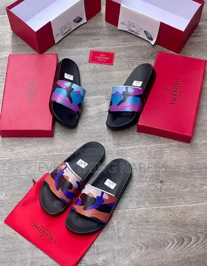 Valentino Slides