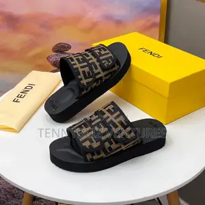Limited-Edition Latest Luxury Quality Fendi Slides