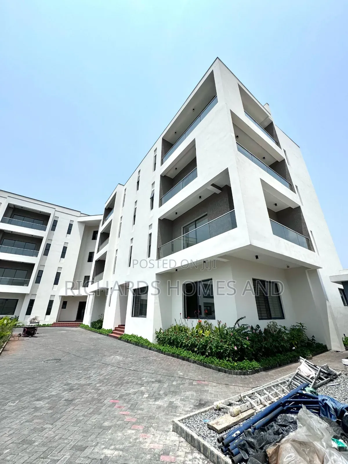 4bdrm Mansion in Banana Island for rent