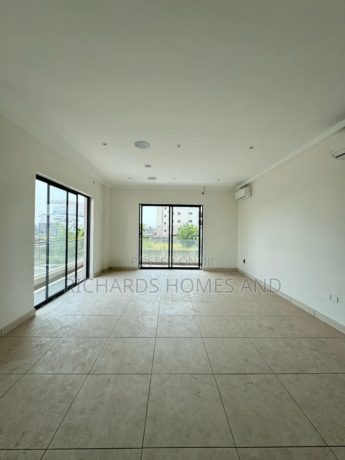 4bdrm Mansion in Banana Island for rent