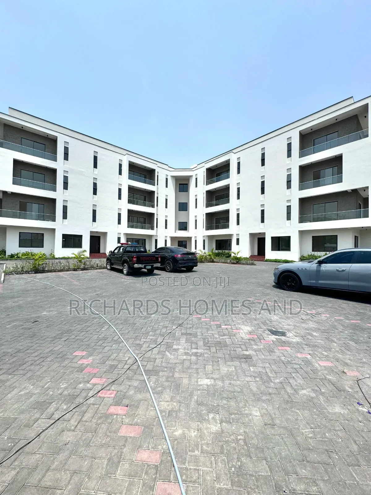 4bdrm Mansion in Banana Island for rent