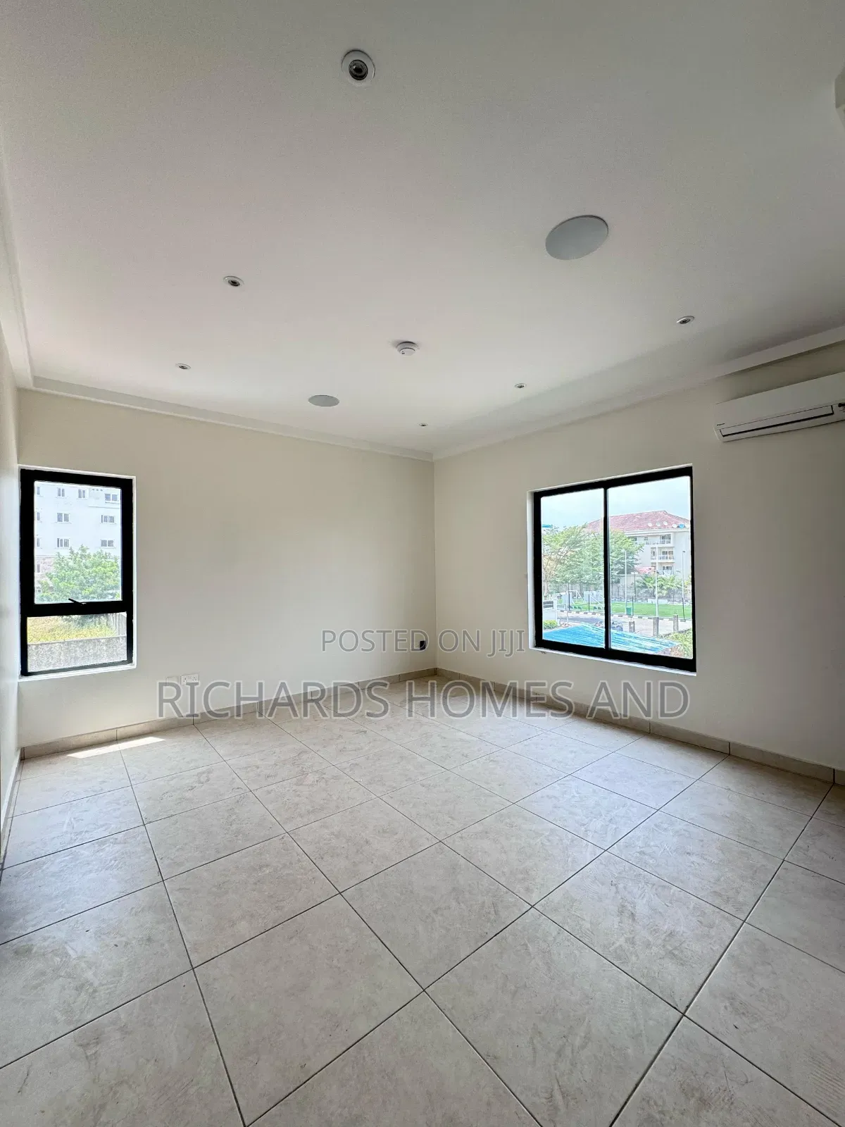 4bdrm Mansion in Banana Island for rent