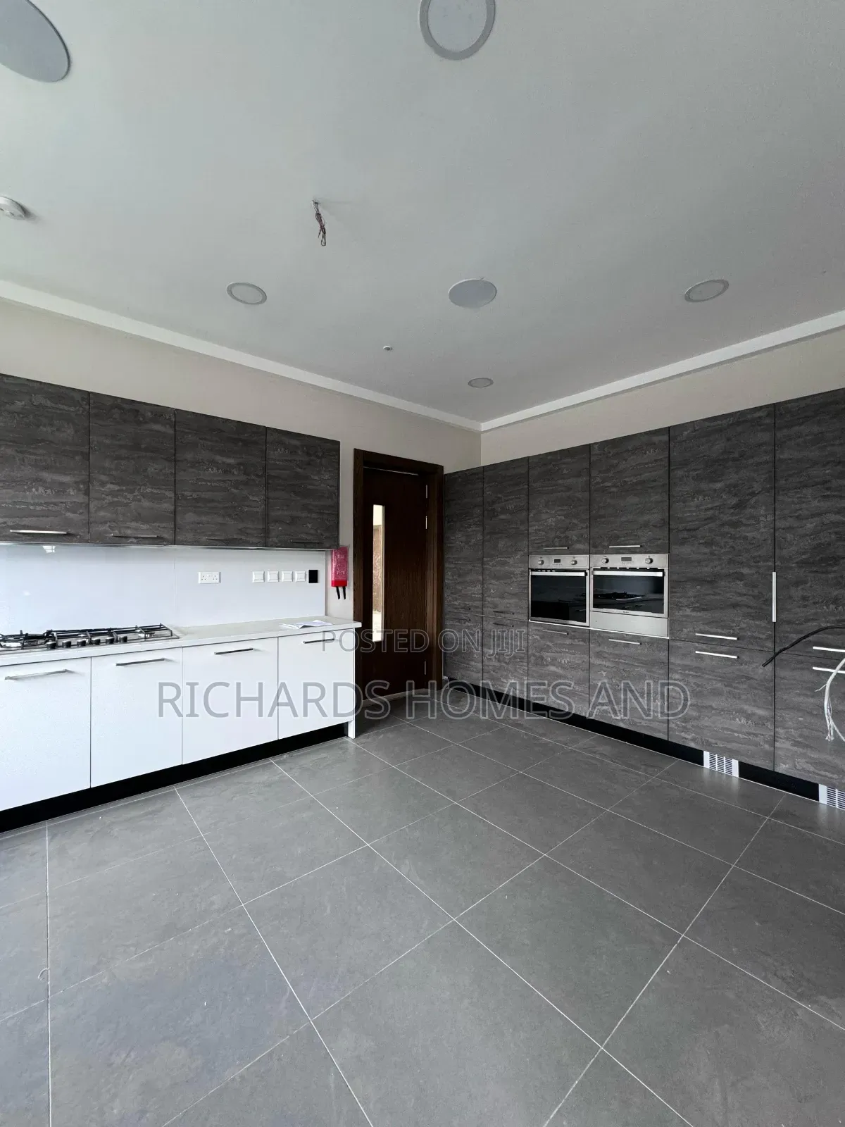 4bdrm Mansion in Banana Island for rent