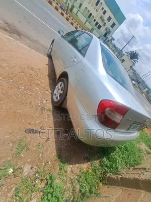 Toyota Camry 2004 Silver