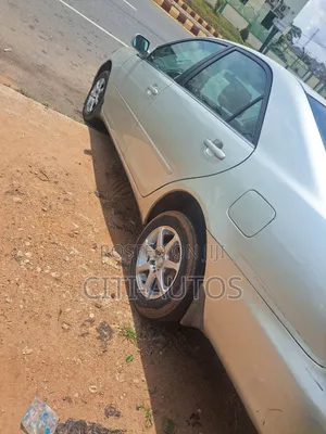 Toyota Camry 2004 Silver