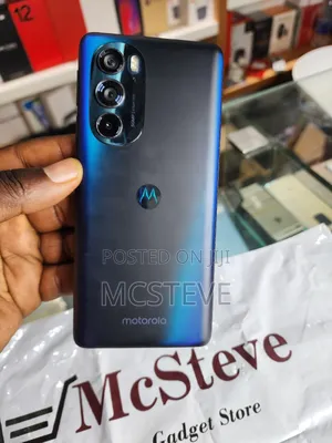 Photo - Motorola Edge 30 Pro 256 GB Blue