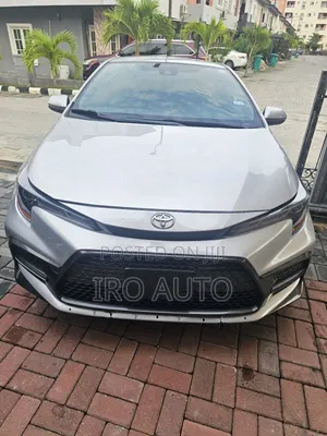 Toyota Corolla SE 2020 Silver