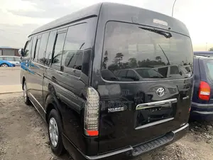 Toyota HiAce 2010 Black