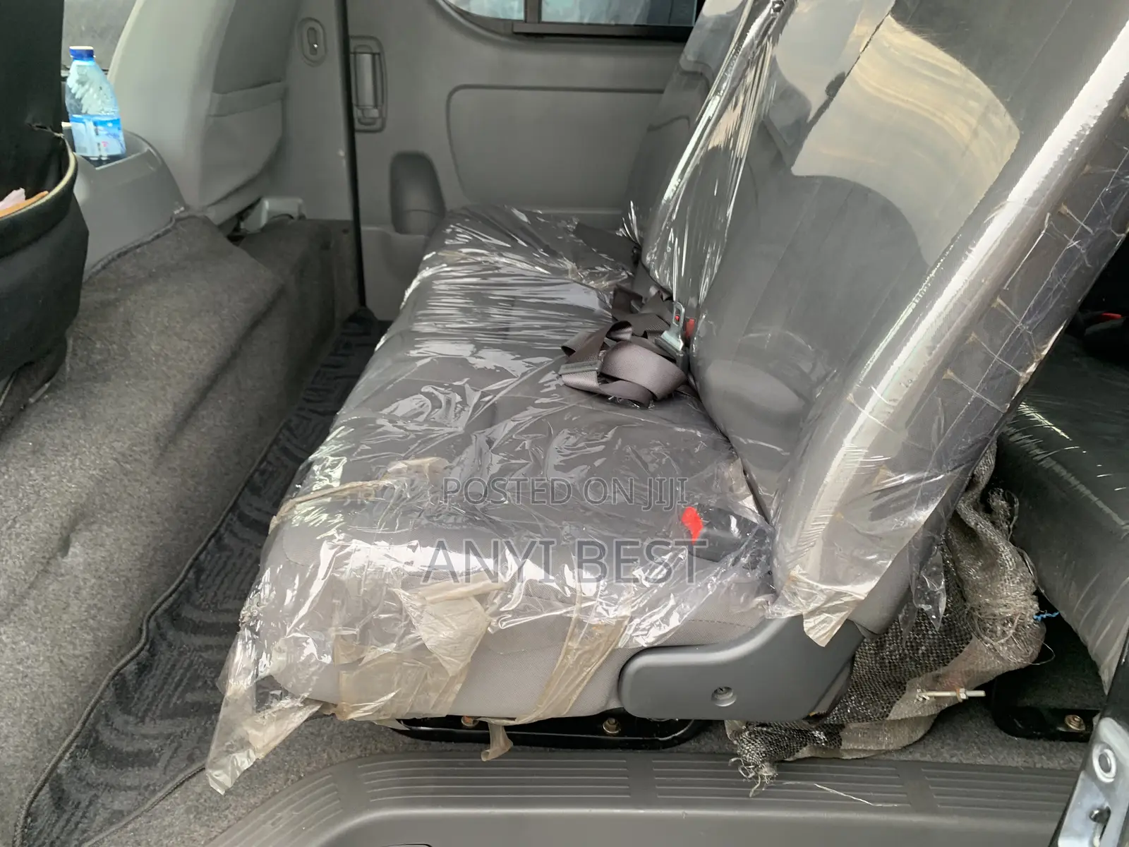 Toyota HiAce 2010 Black