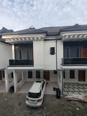 Mini Flat in Westend, Ikota for rent