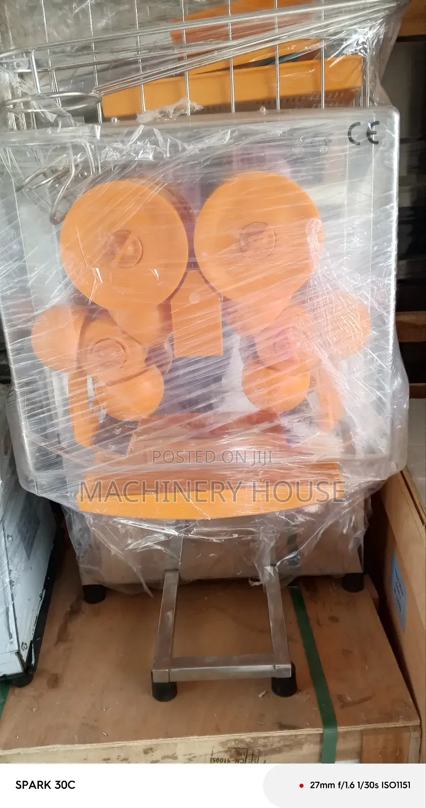 Automatic Orange Juice Extractor Machine