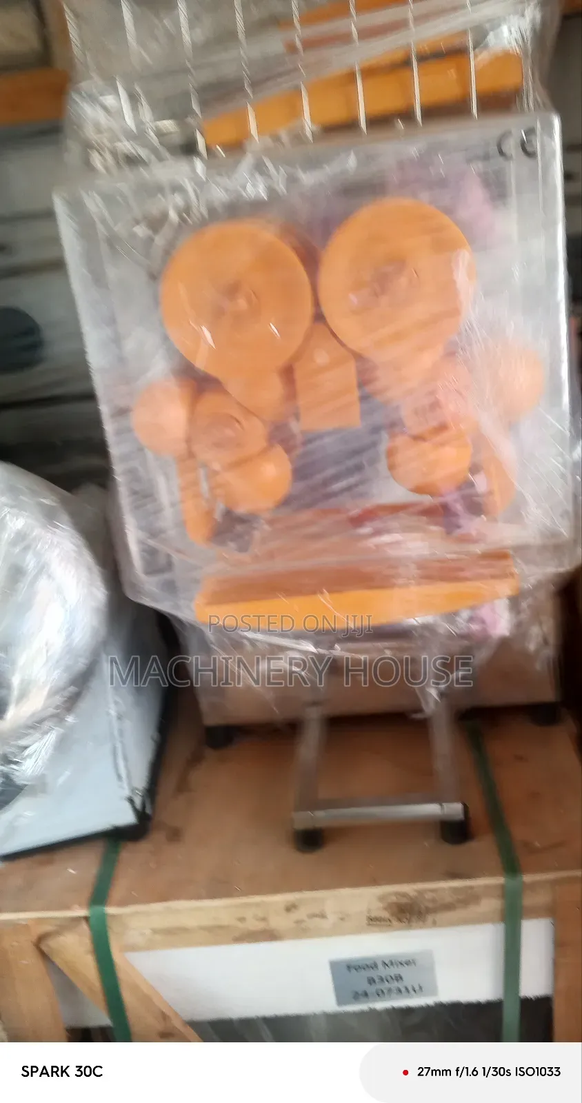 Automatic Orange Juice Extractor Machine