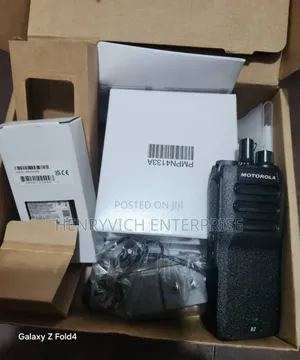 Motorola R2 Digital VHF Walkie Talkie ''