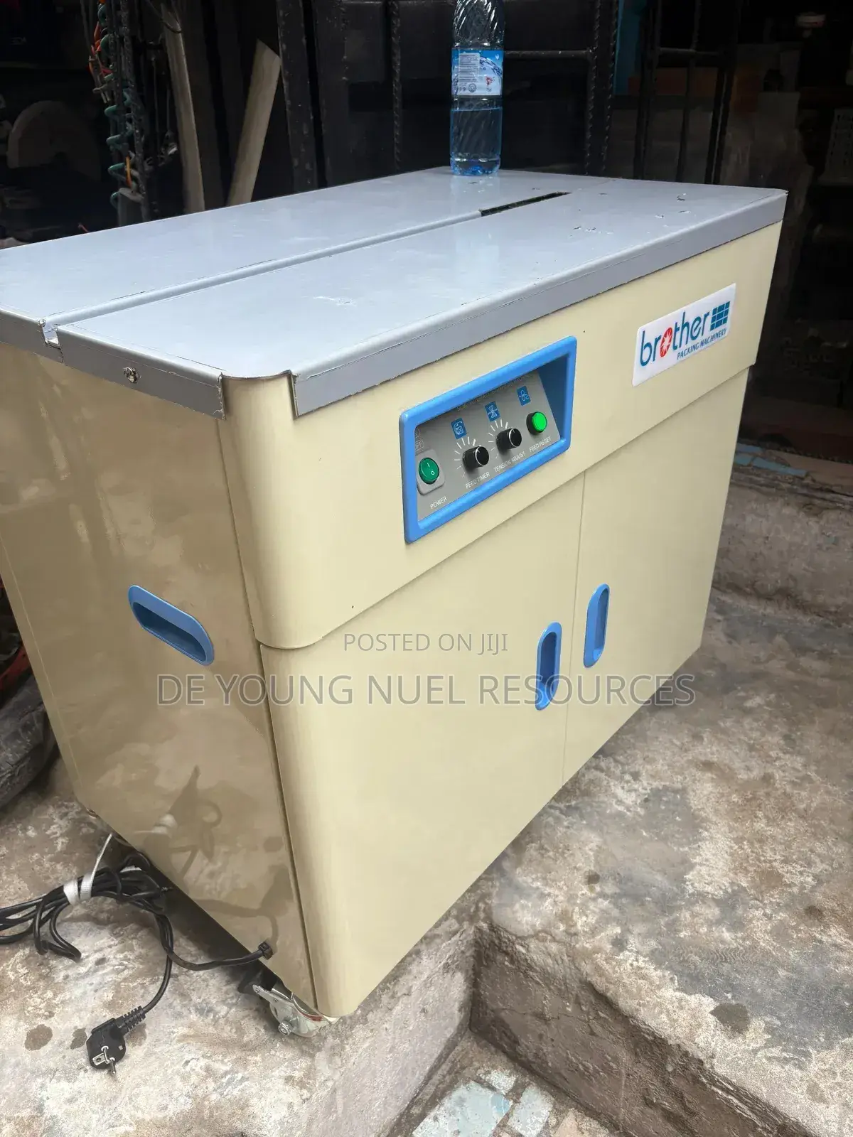 Quality Simi Automatic Strapping Machine